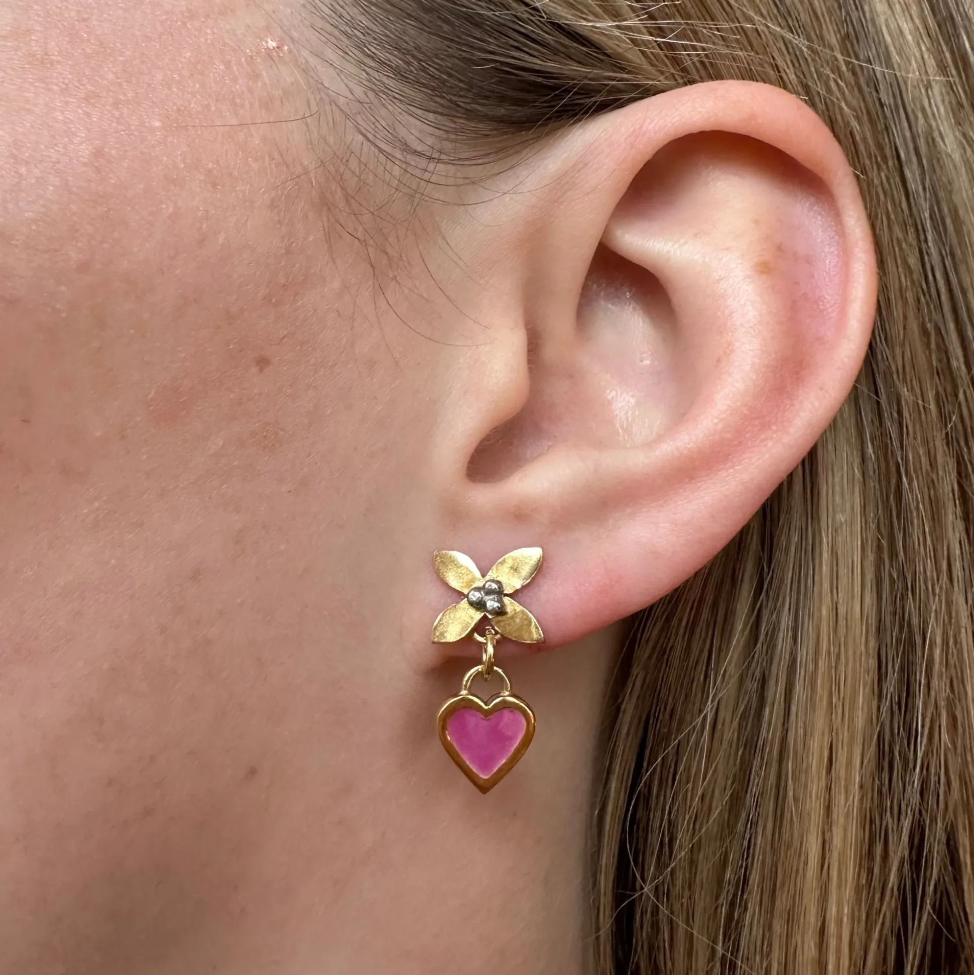 Flamingo Pink Classic Heart Mini Floris Earrings